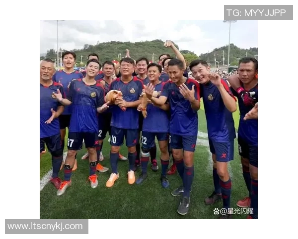 体育明星粉丝热情追随背后的故事与情感联结探讨